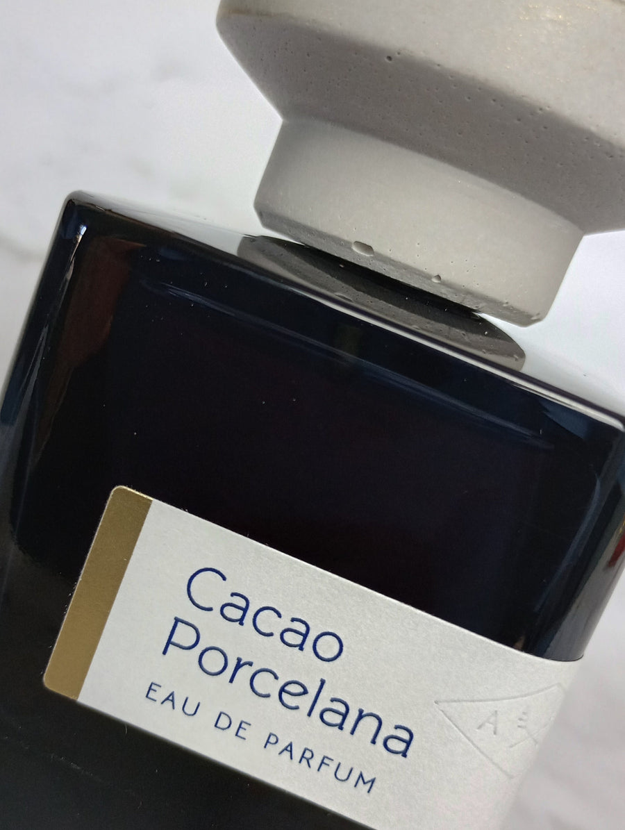 Cacao Porcelana • Unique Niche Cacao • Cacao Pod, Rum, White Tobacco, Tonka Bean • Choose 2 ml, 5 ml or 10 ml Samples